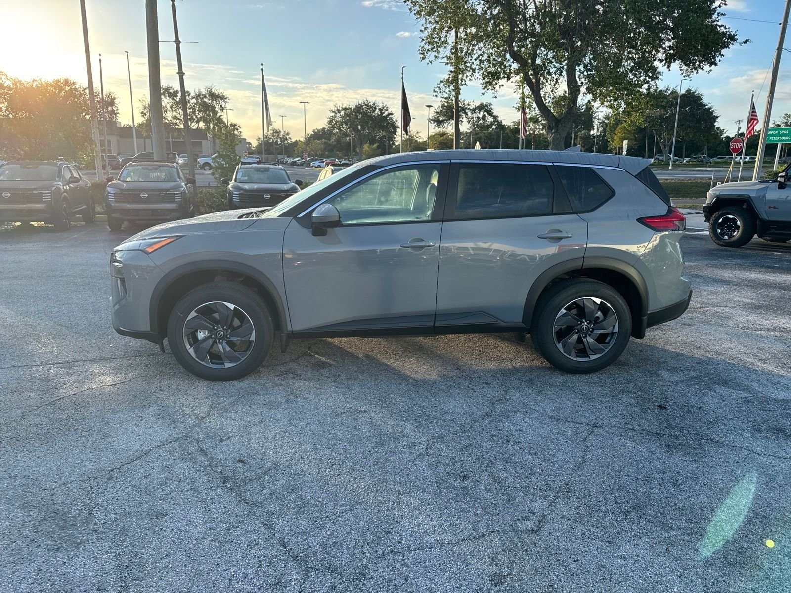 New 2026 Nissan Rogue SV 4D Sport Utility
