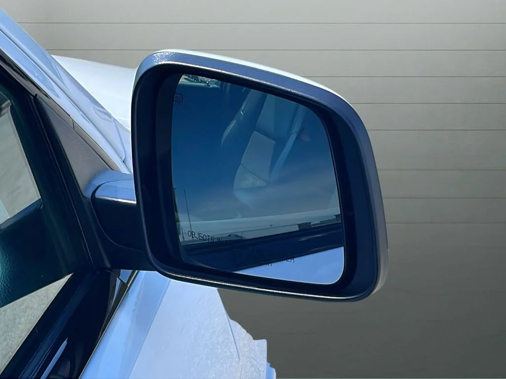Used 2020 White Jeep Altitude image 44