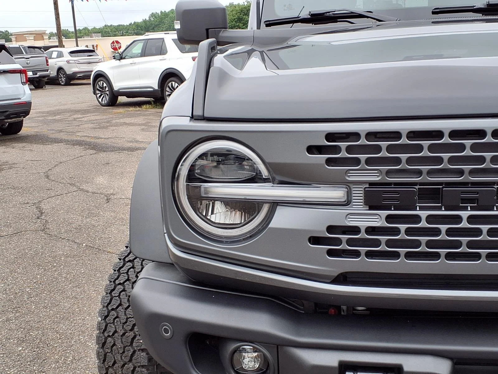 Used 2025 Carbonized Gray Metallic Ford Badlands image 14