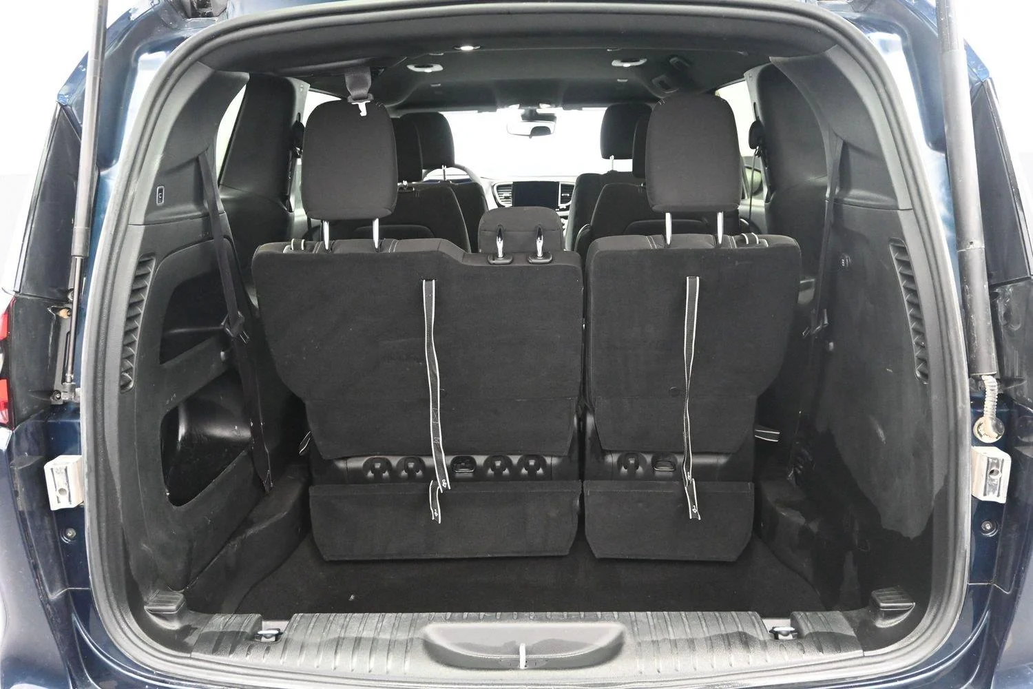 Used 2024 Fathom Blue Pearlcoat Chrysler Touring image 14