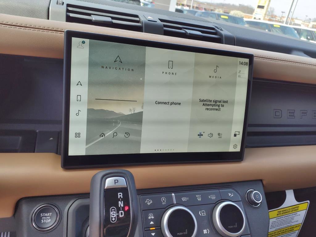 2025 Land Rover Defender S - Photo 21