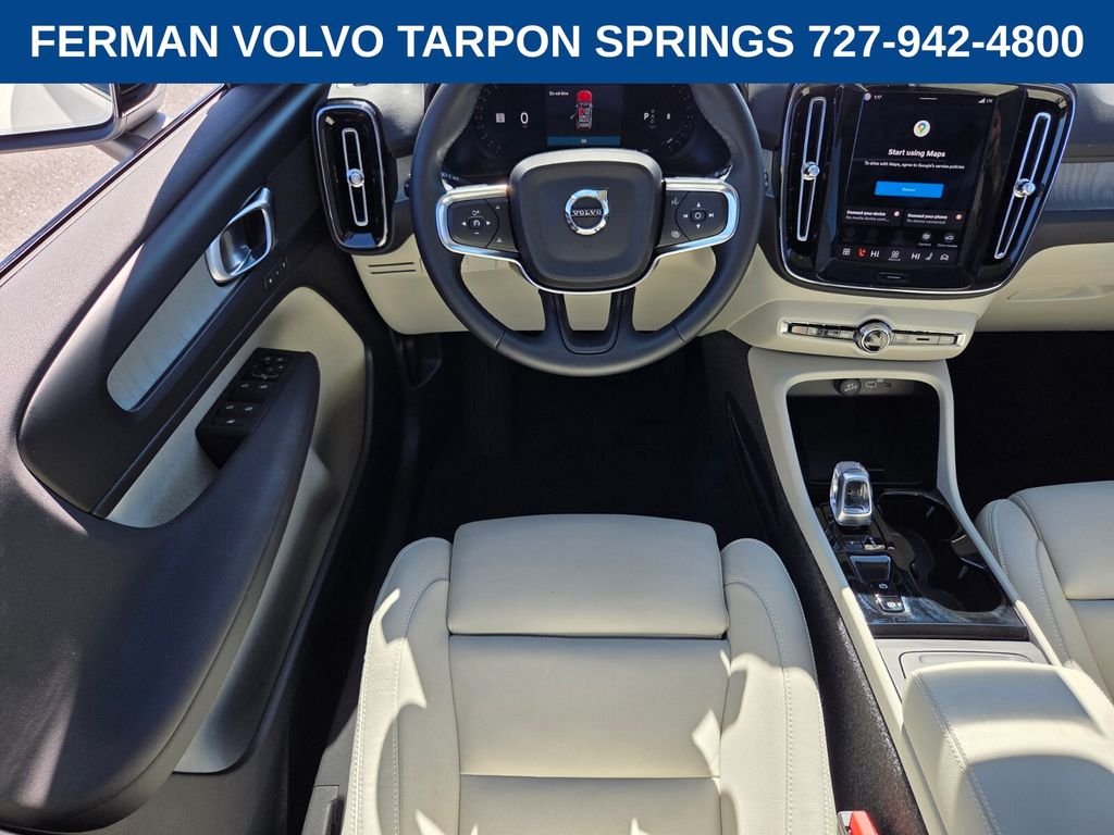 2026 Volvo XC40 Plus - Photo 15