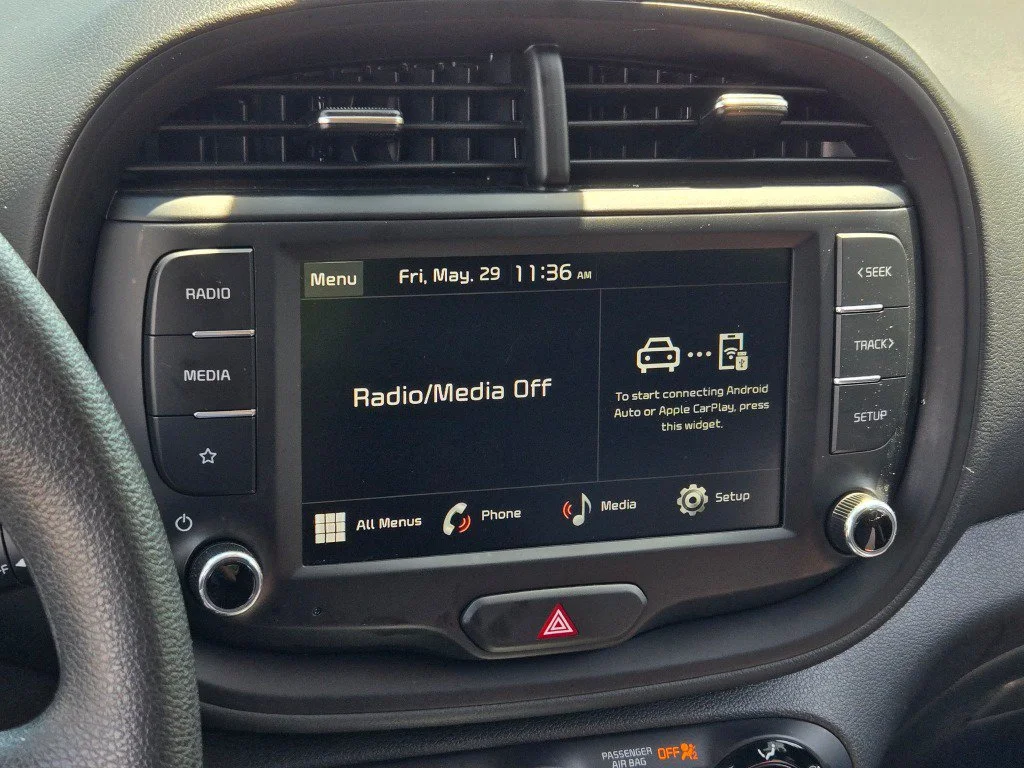 Used 2025 White Kia LX image 23