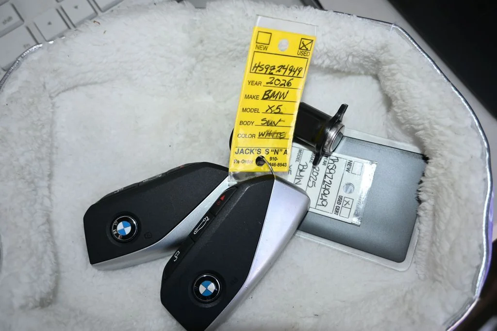 Certified Used 2025 White Metallic BMW xDrive40i image 22
