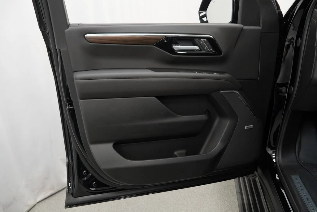 New 2026 Black Chevrolet High Country image 25