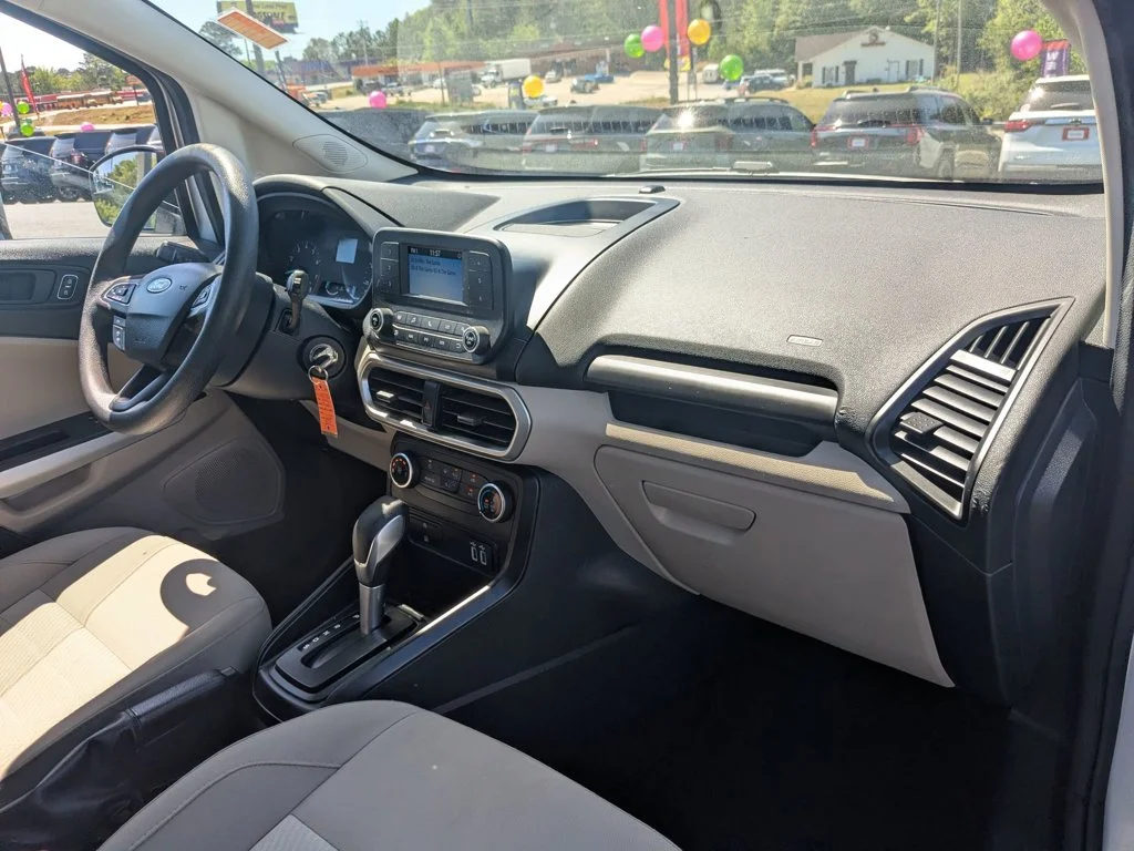 Used 2021  Ford S image 25