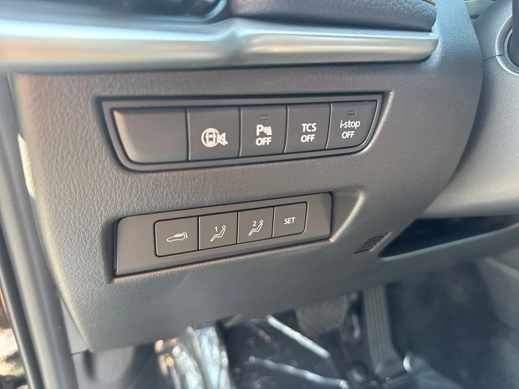 New 2026 Jet Black Mazda 3.3 Turbo Preferred image 11