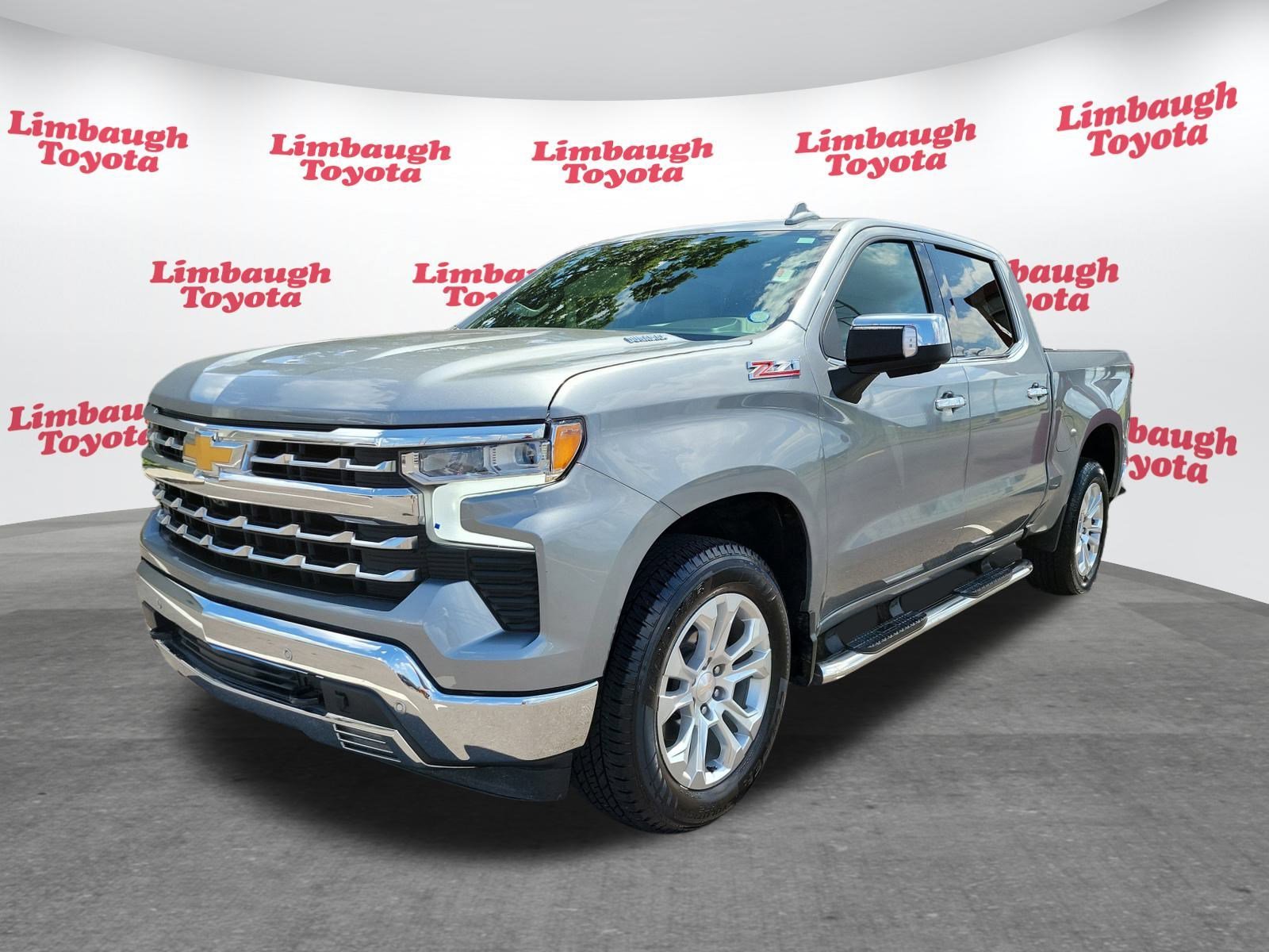 2024 Chevrolet Silverado 1500 LTZ - Photo 25
