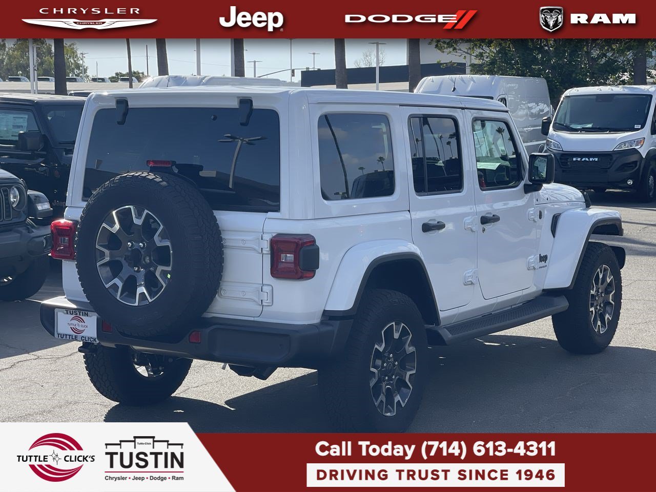 New 2026 Bright White Clear-Coat Exterior Paint Jeep Sahara image 6
