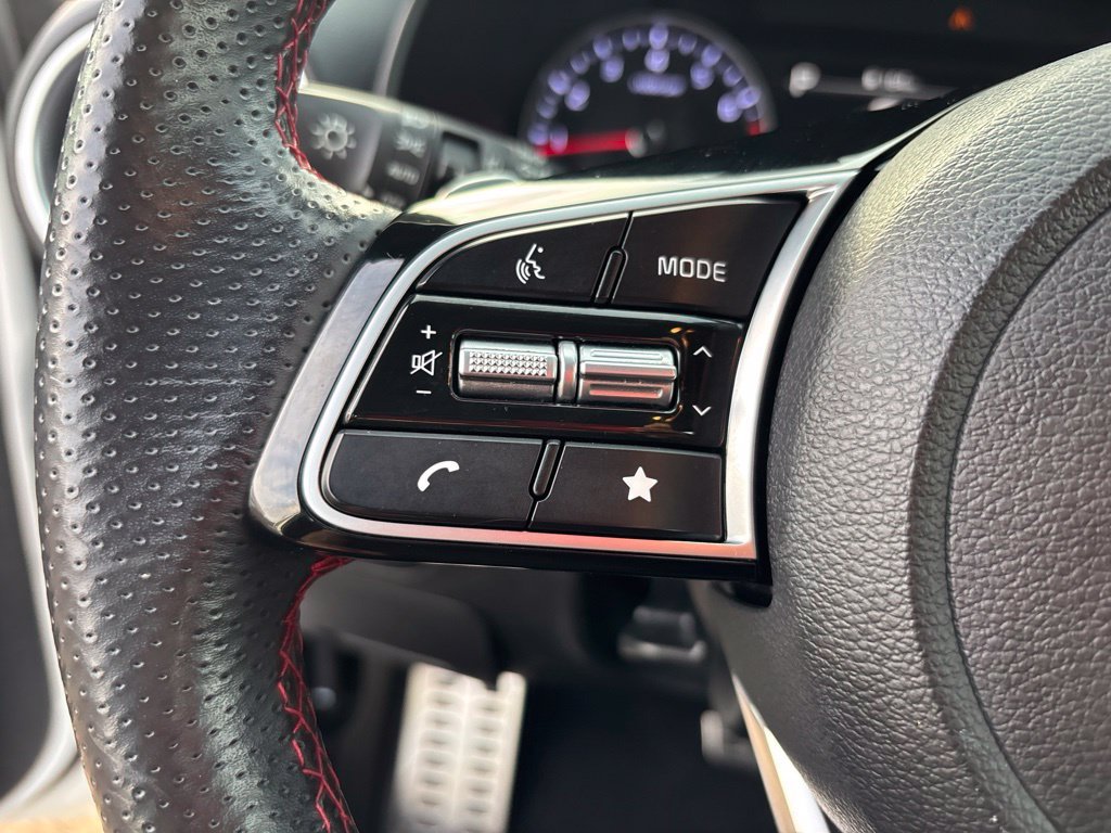 Used 2024 White Kia GT image 16