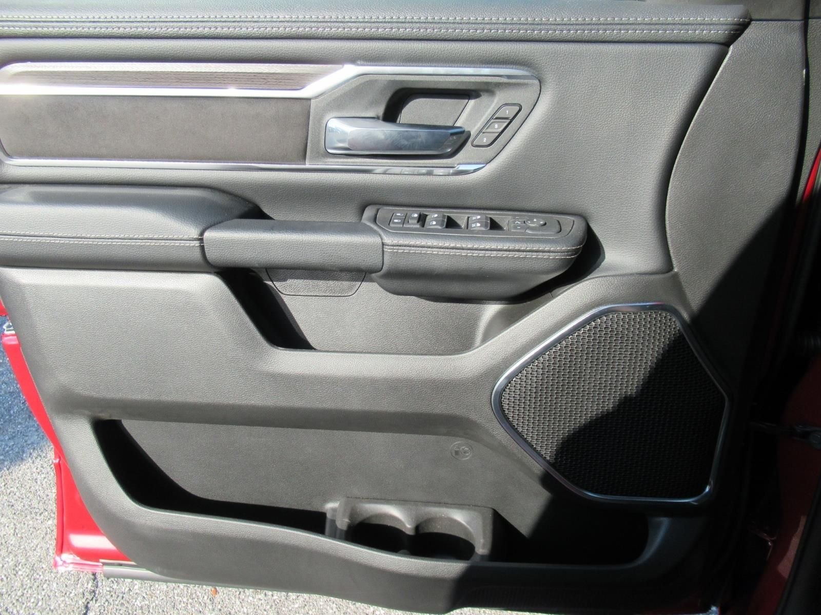 New 2026 Molten Red Pearl-Coat Exterior Paint RAM Laramie image 22