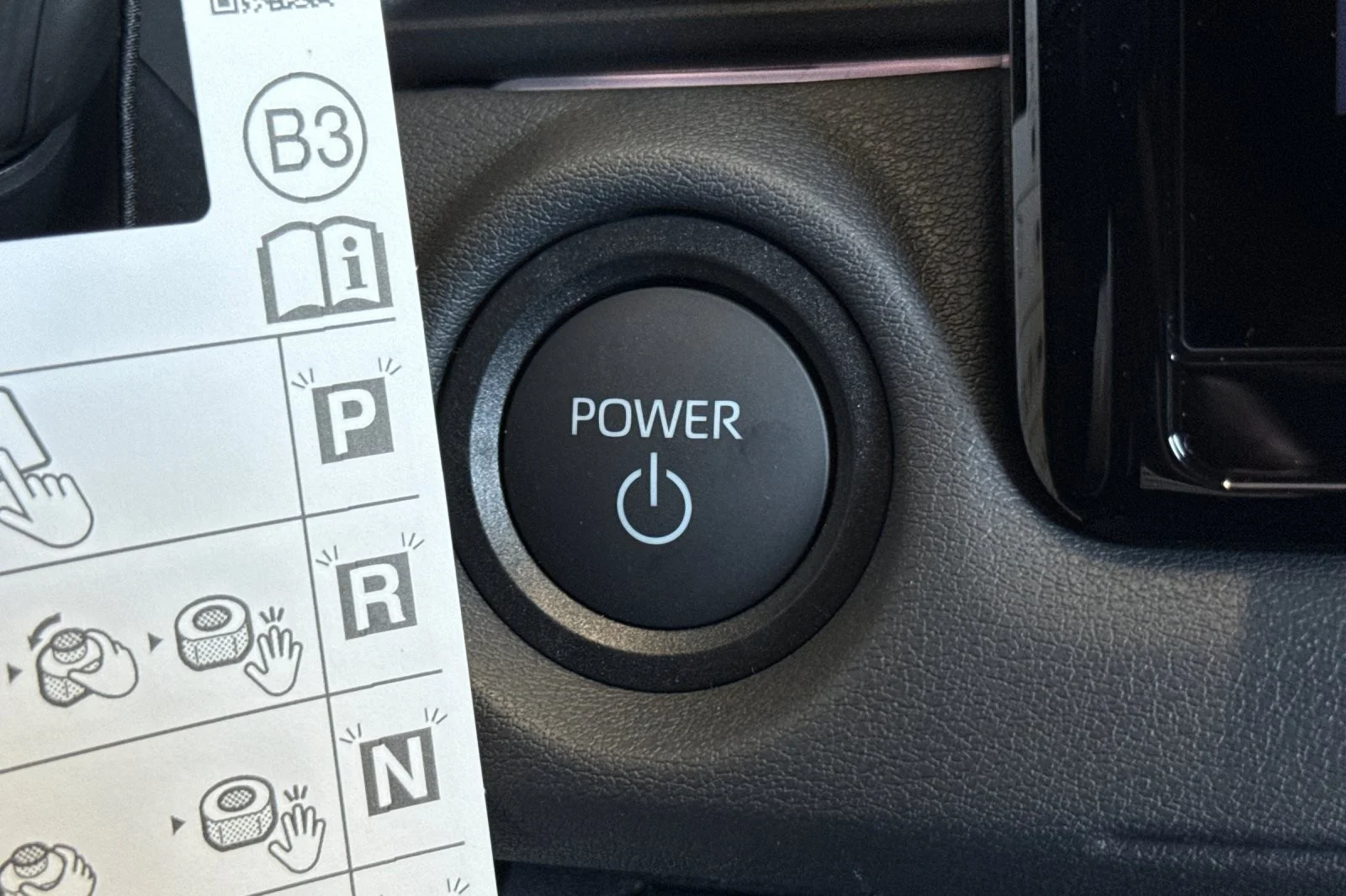 New 2026 Wind Chill Pearl <sup>1</sup> Toyota  SE image 21