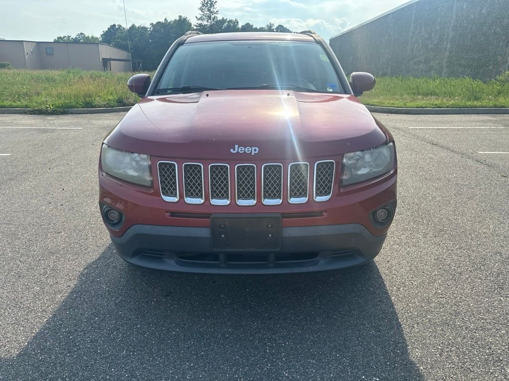 Used 2016 Red Jeep Latitude image 2