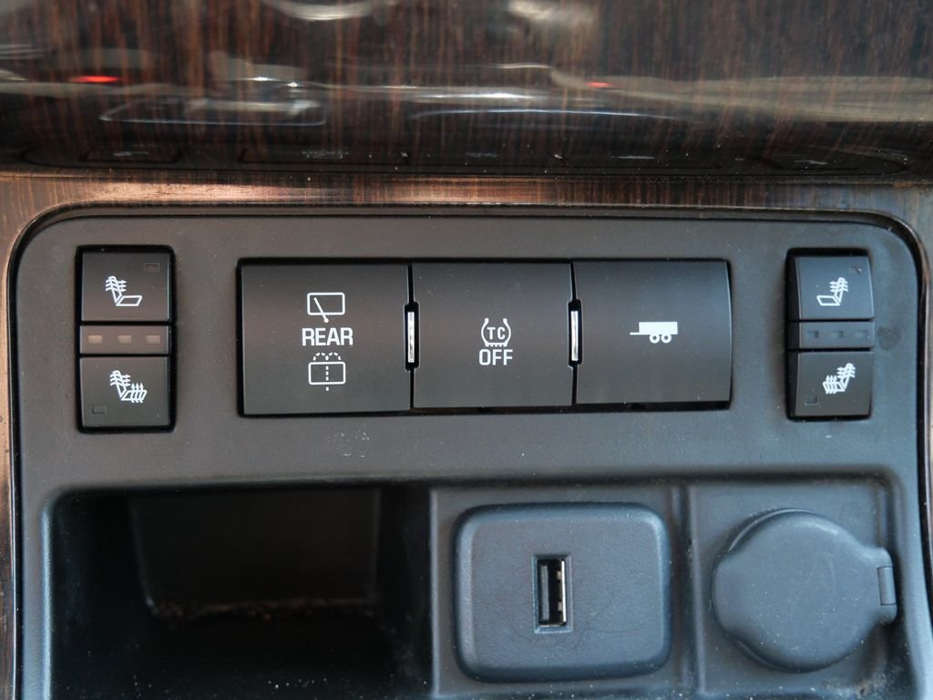 Used 2016 Red Chevrolet LT image 26