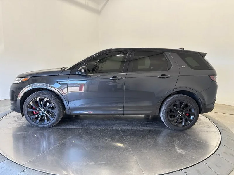 Used 2022  Land Rover SE R-Dynamic image 4