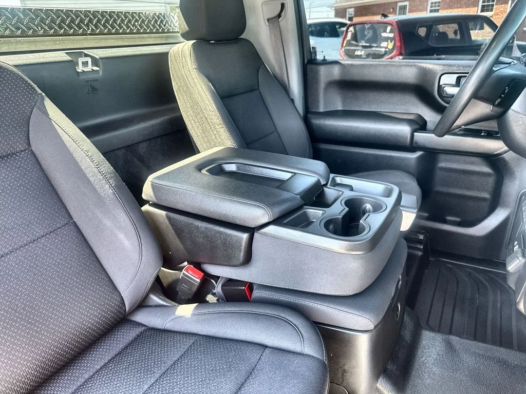 Used 2023 White GMC Pro image 20