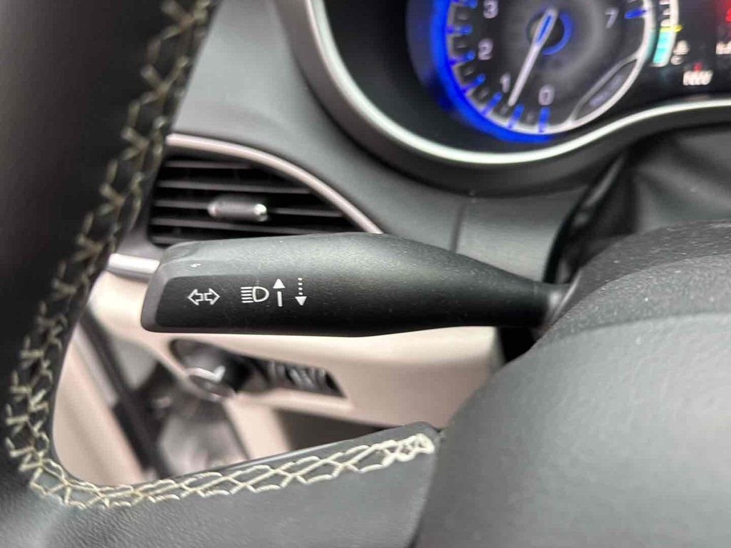 Used 2023 White Chrysler Touring L image 32
