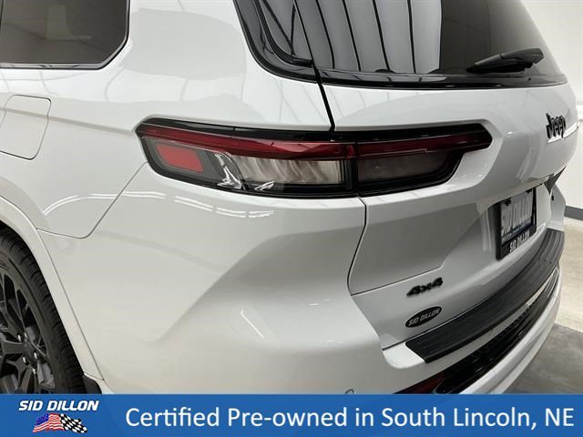 Used 2023 Bright White Clearcoat Jeep Summit Reserve image 22