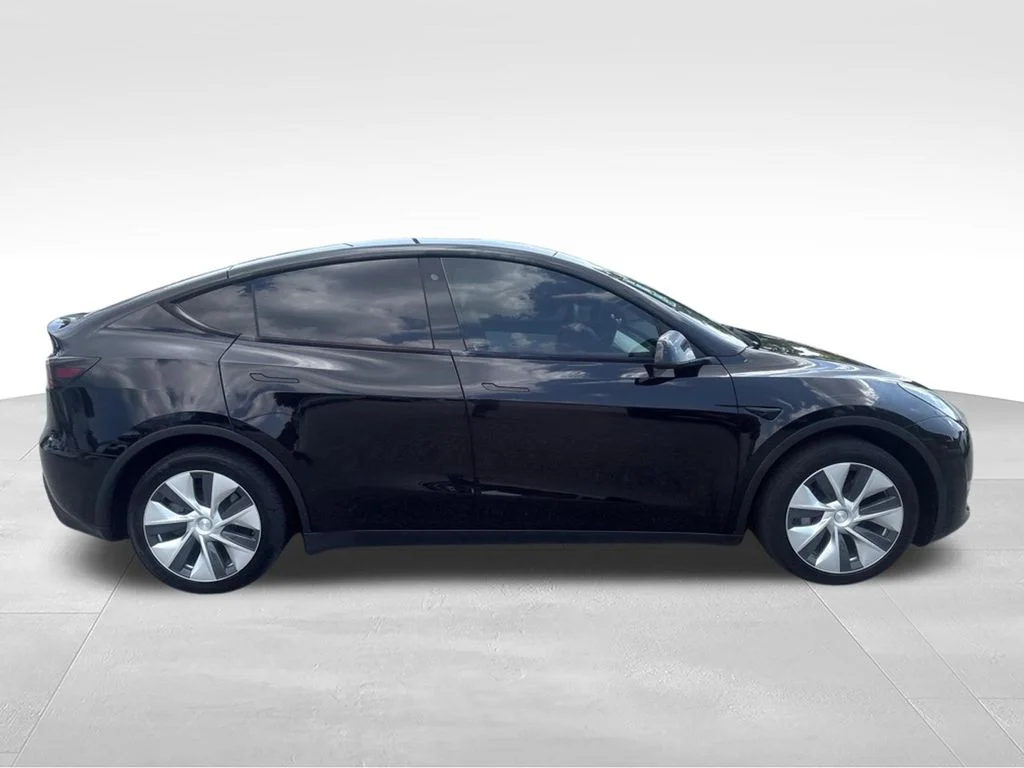 Used 2020 Black Tesla Long Range image 5