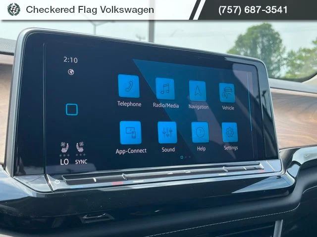 New 2026 Silver Volkswagen 2.0T SE w/Technology image 39