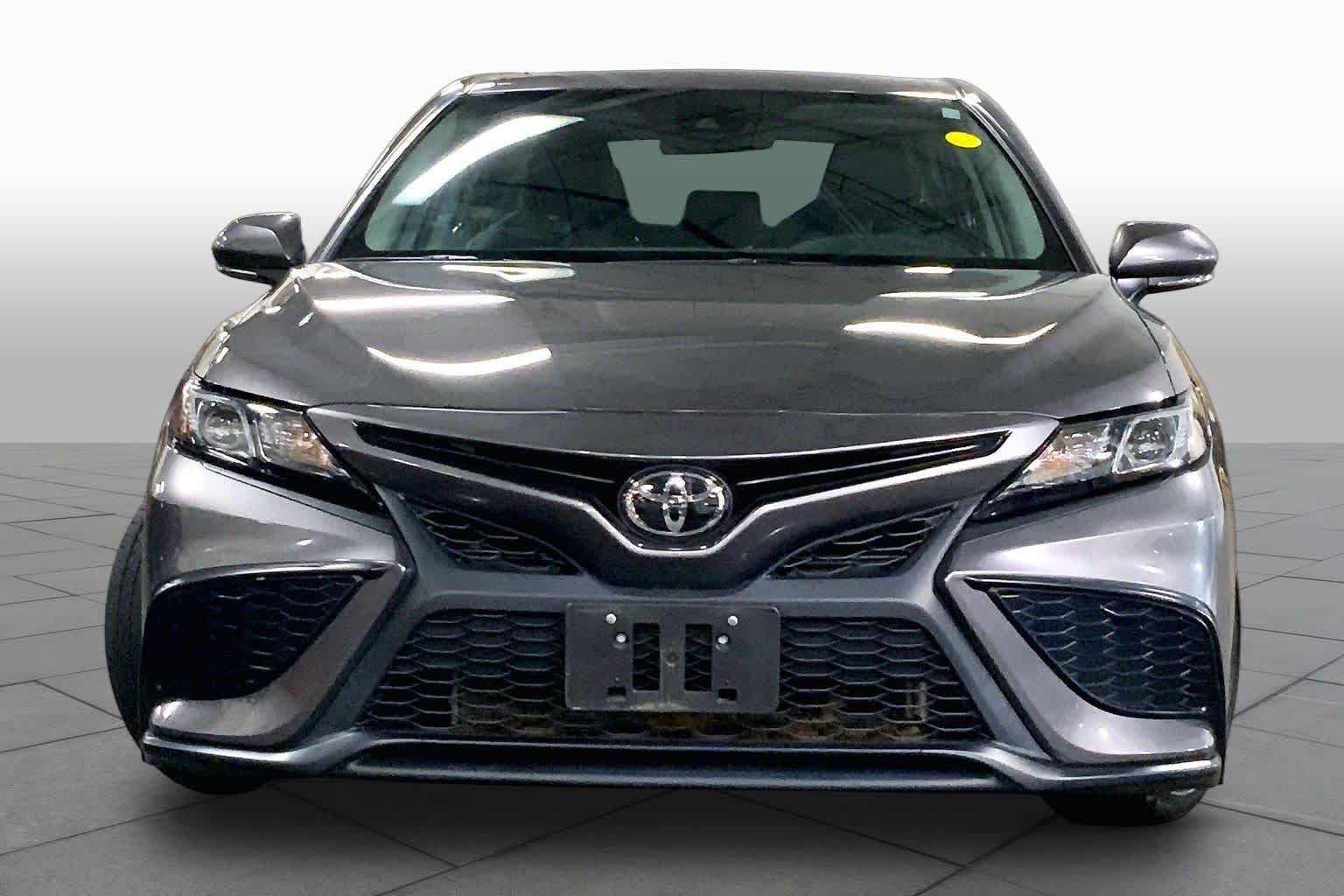 Used 2024 Predawn Gray Mica Toyota SE image 4