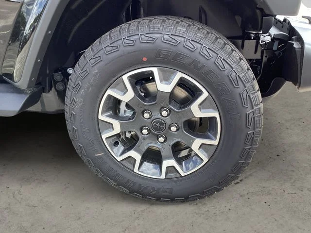 New 2026 Black Clearcoat Jeep 4-DOOR SAHARA image 15