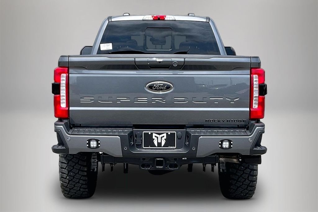 New 2026 Ford Super Duty F-250 Lariat 4D Crew Cab