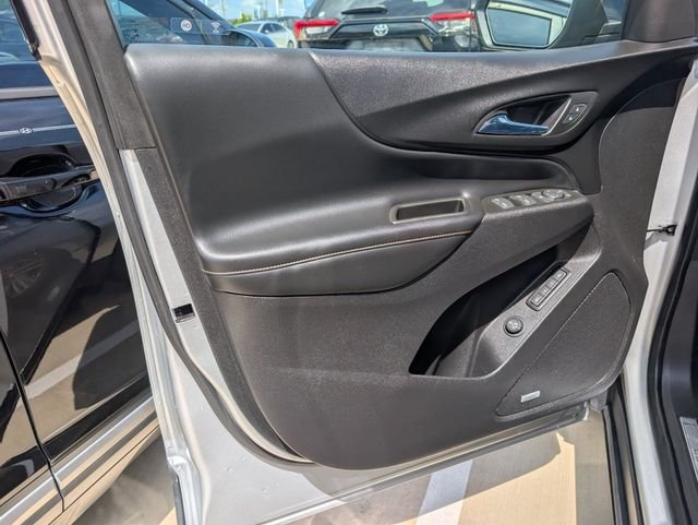 Used 2020 Silver Chevrolet Premier image 19