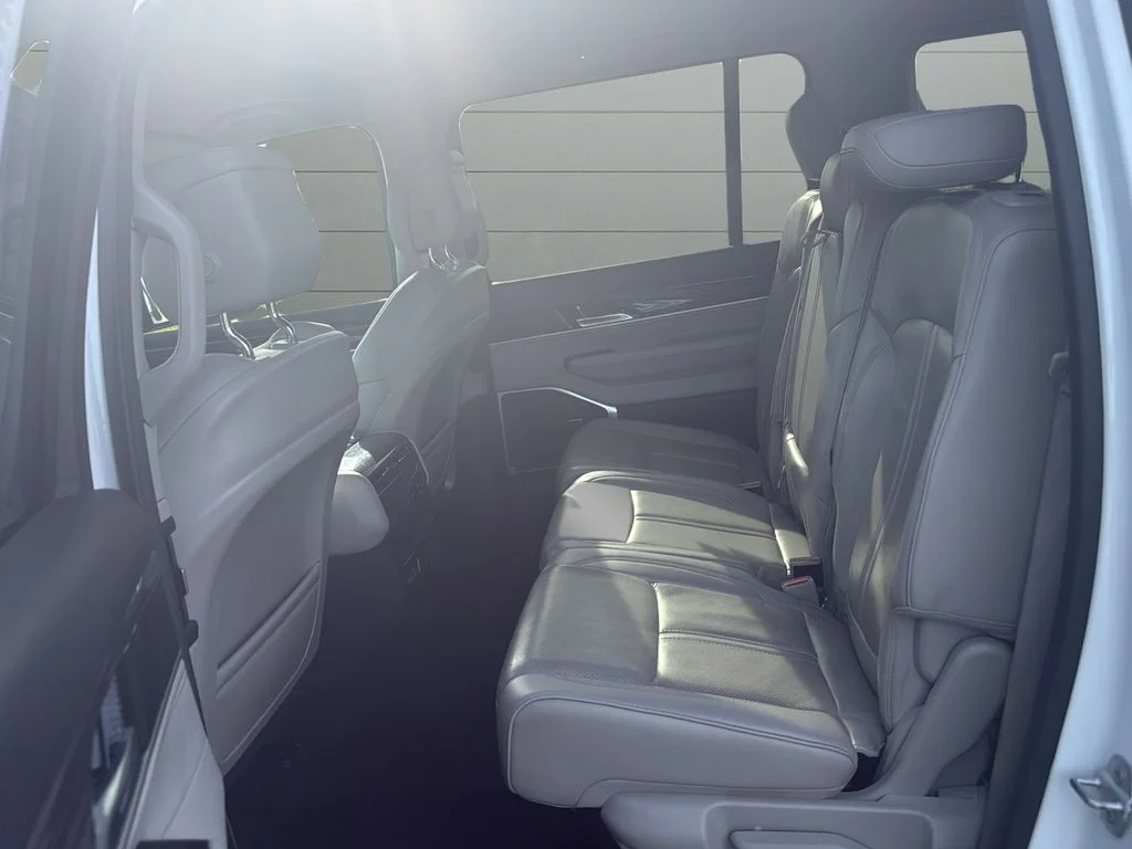 Certified Used 2022 White Jeep Series III image 16