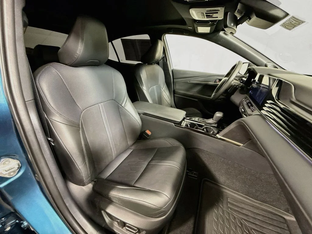 Certified Used 2025 Blu Toyota XSE image 28