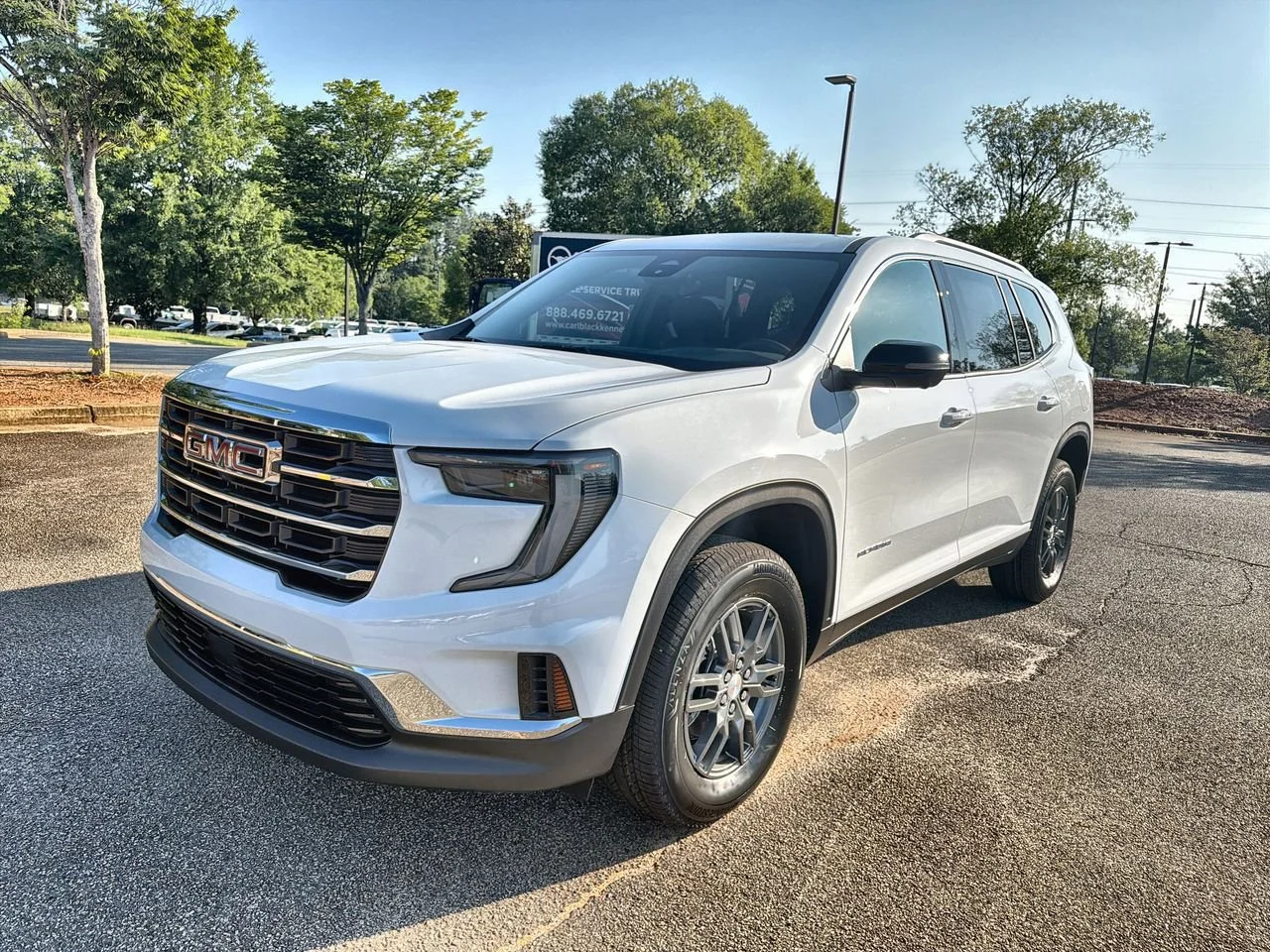 New 2026 Summit White GMC Elevation image 4