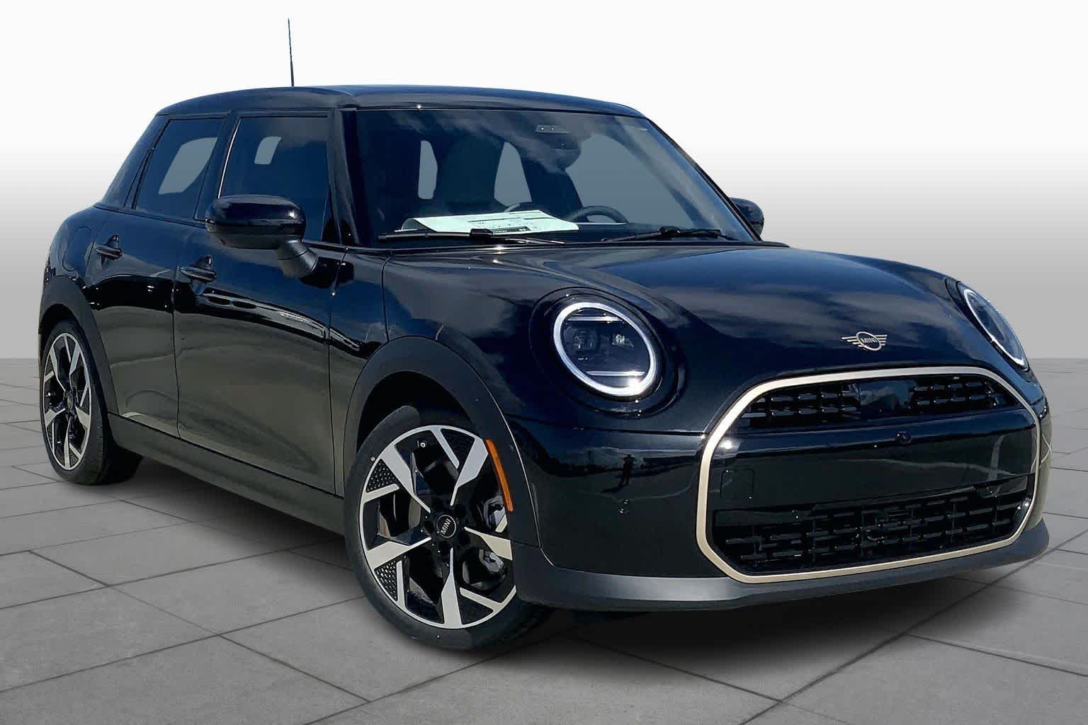 New 2026 Midnight Black II Metallic MINI Iconic image 2