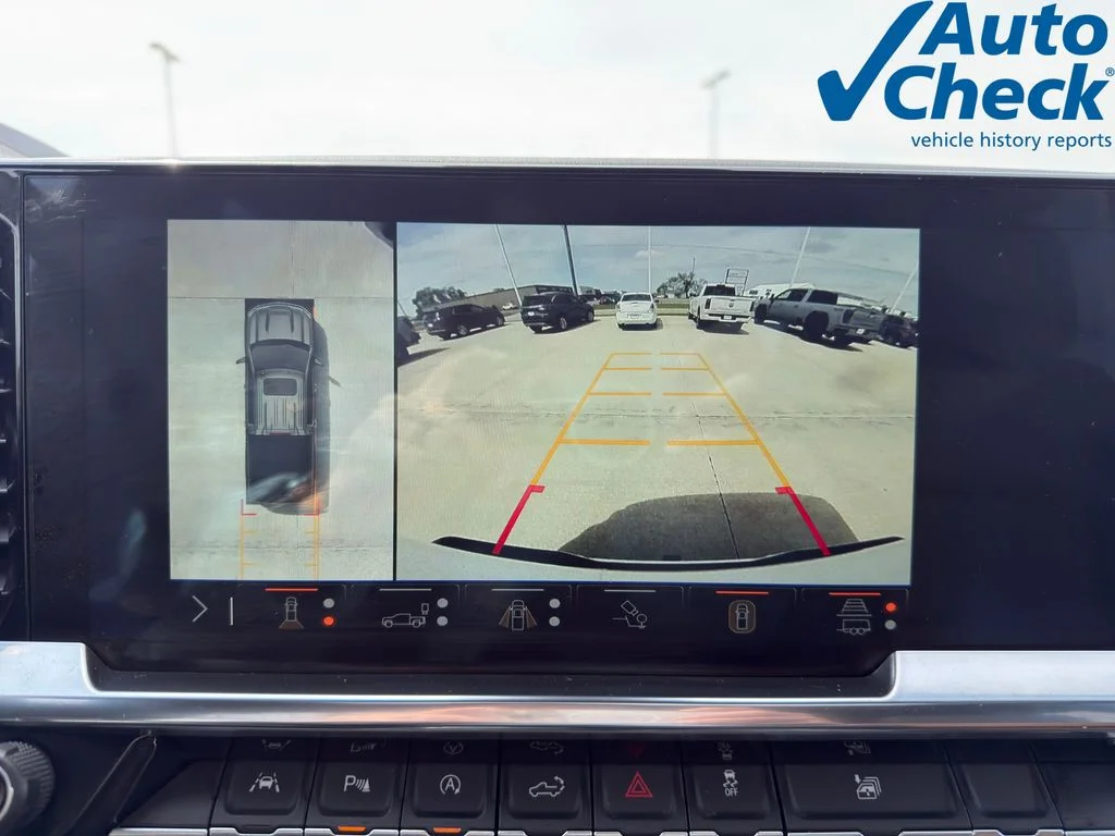 Used 2025 Beige Chevrolet High Country image 22