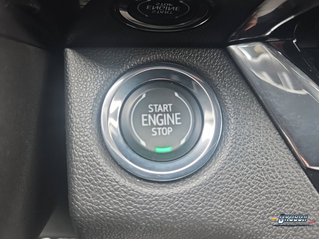 Used 2025 Red Buick Sport Touring image 17