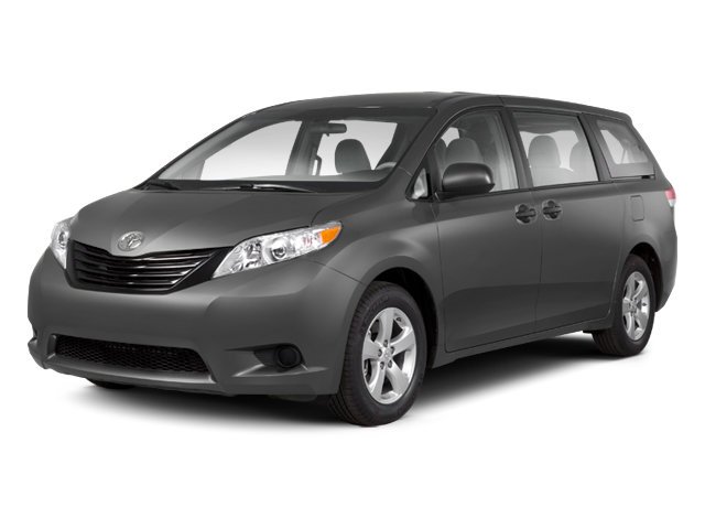 2013 Toyota Sienna XLE V6 7-Passenger Access Seat's photo