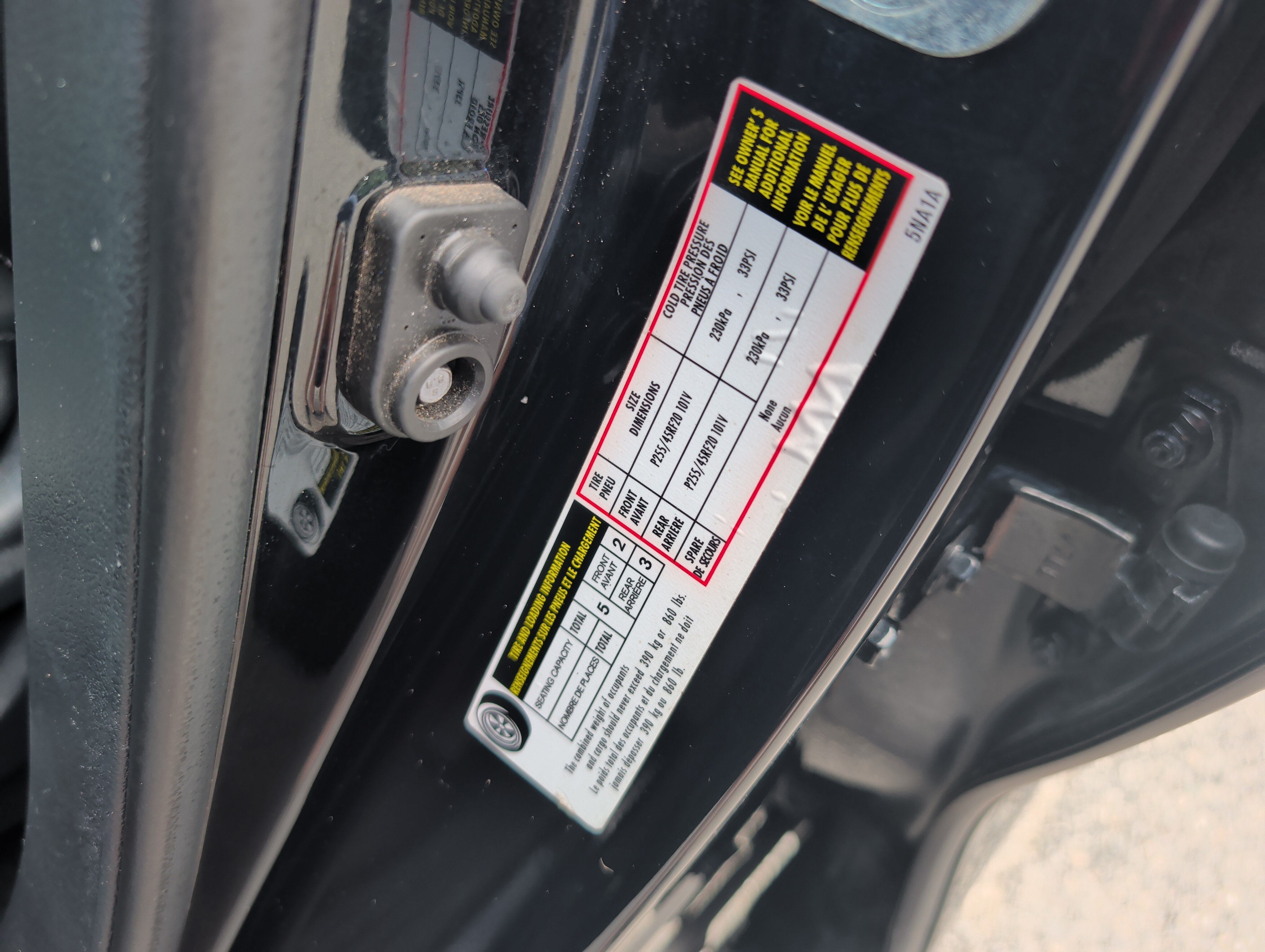 Used 2022 Mineral Black INFINITI LUXE image 31