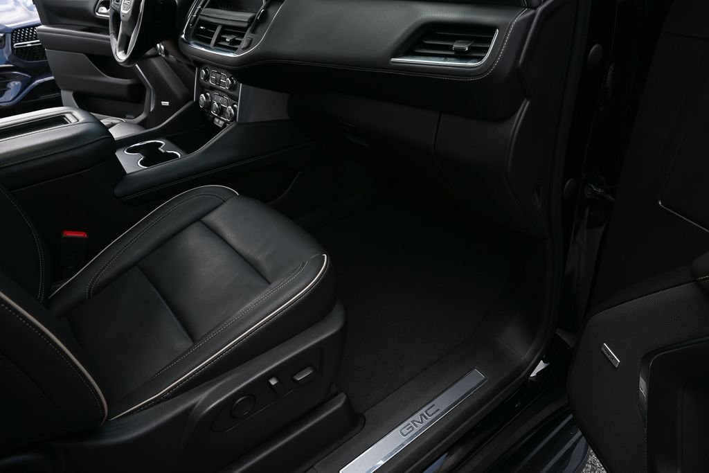 Used 2021 Black GMC SLT image 22