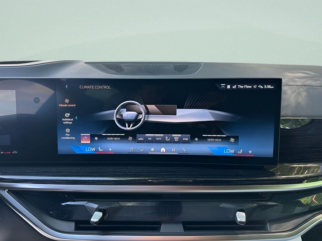 New 2026 Carbon Black Metallic BMW xDrive40i image 17