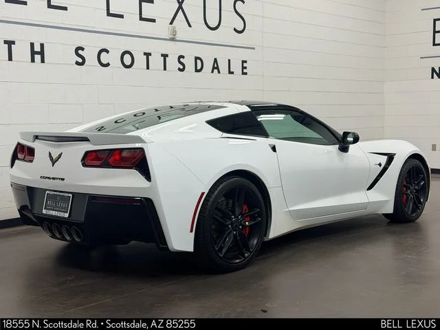 Used 2017 White Chevrolet Stingray Z51 image 4