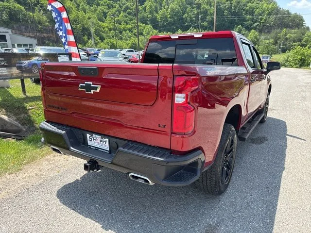 Used 2025 Red Chevrolet LT Trail Boss image 3