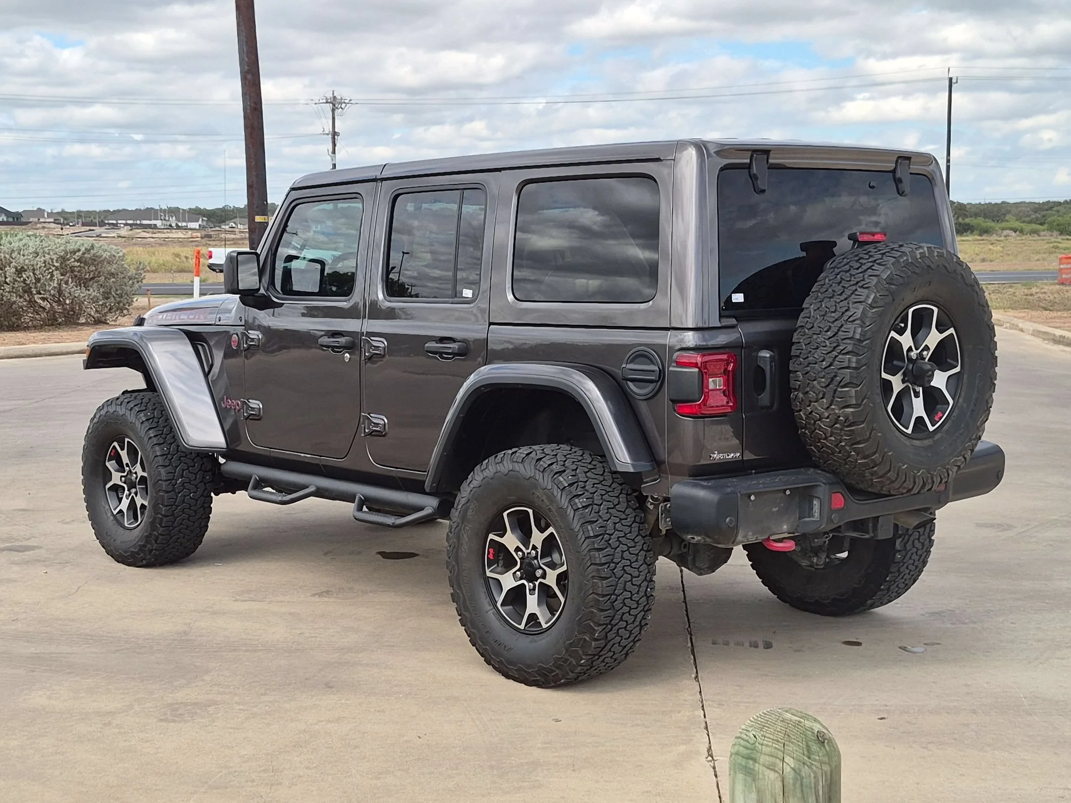 Used 2021 Gray Jeep Unlimited Rubicon image 5