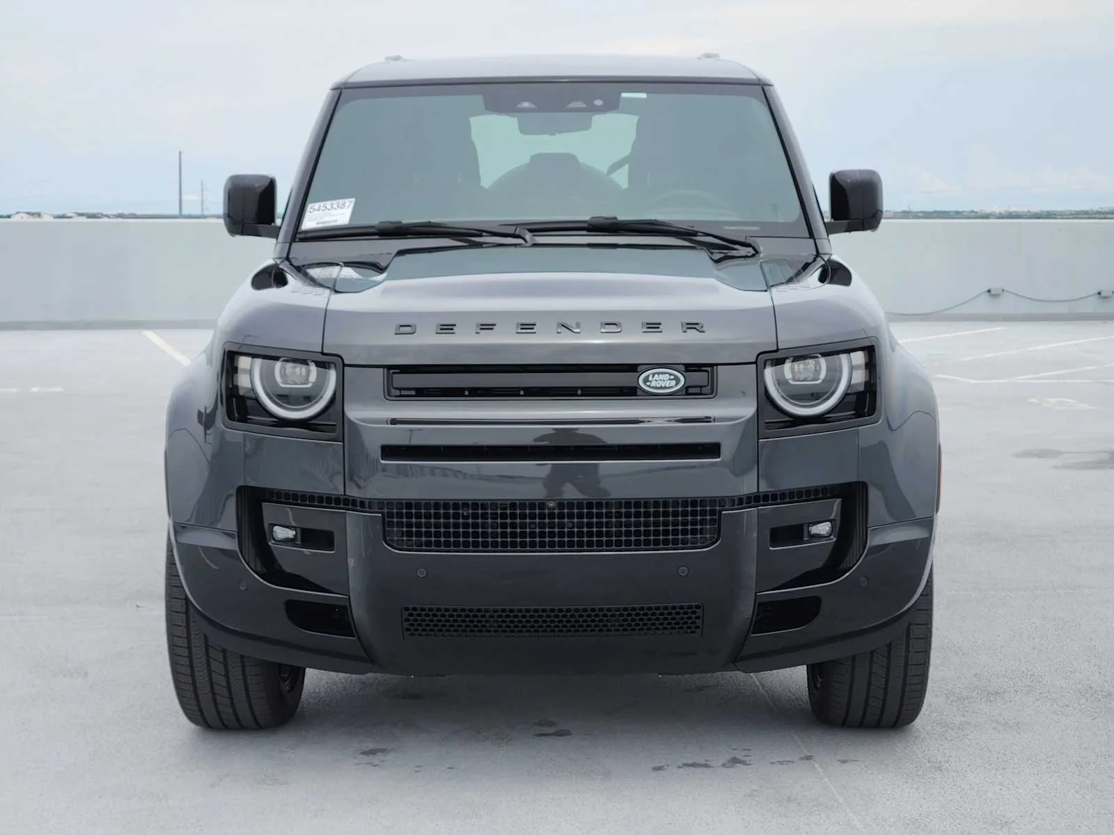 New 2026 Carpathian Grey LAND ROVER X-Dynamic SE image 2