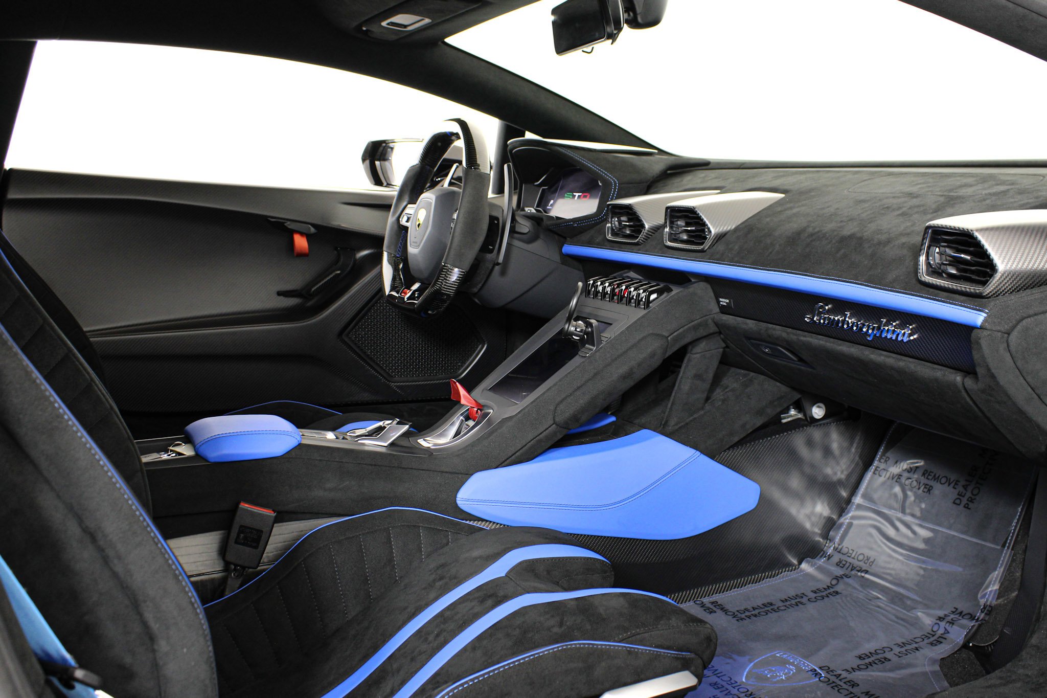 Used 2023 Gray Lamborghini  image 29