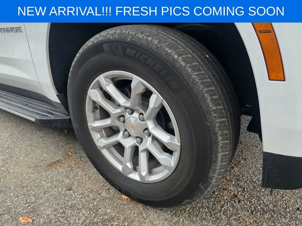 Used 2025 Summit White Chevrolet LT image 5