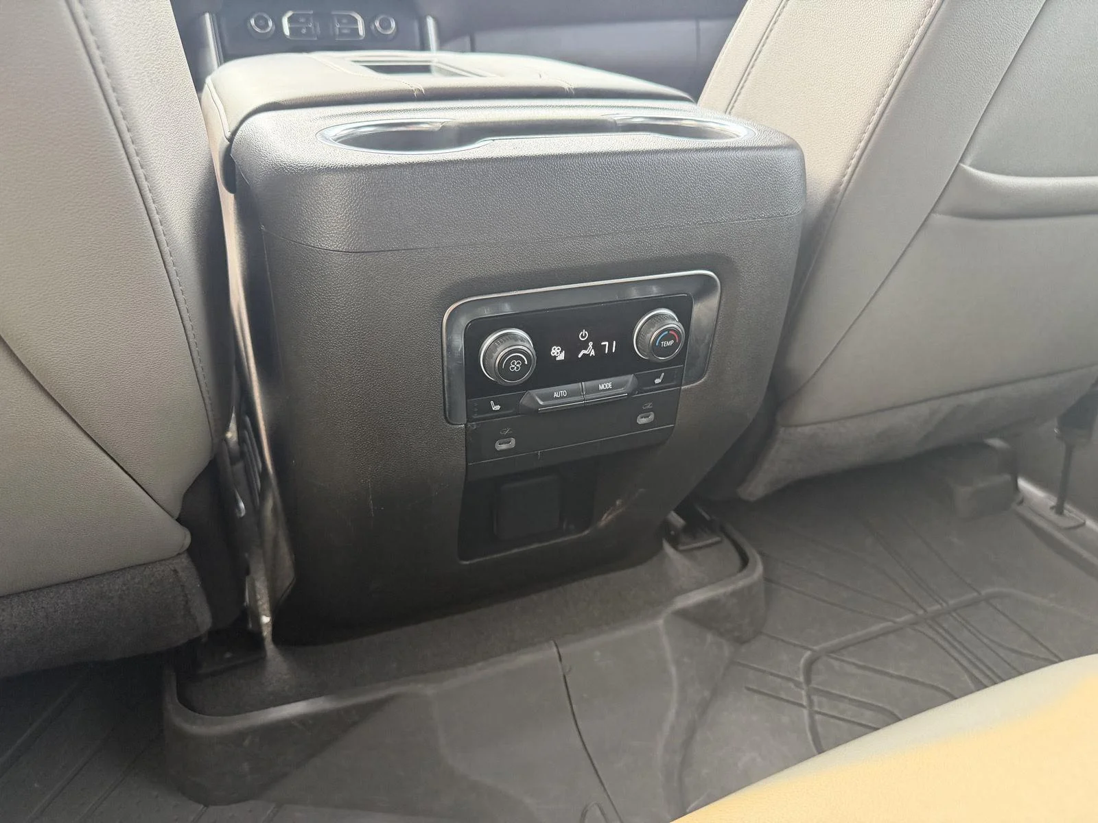 Used 2024 Radiant Red Tintcoat Chevrolet Z71 image 9