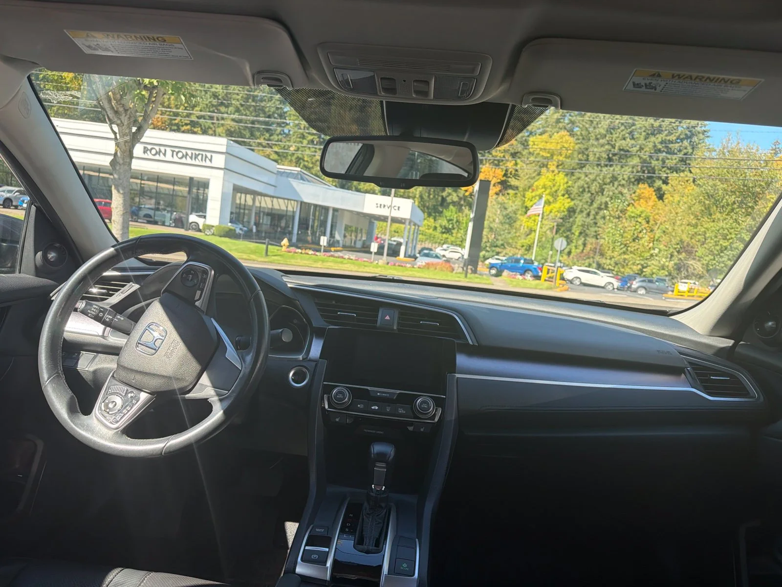 Used 2016  Honda Touring image 6