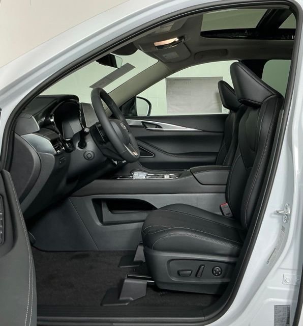 Certified Used 2027 White INFINITI LUXE image 12