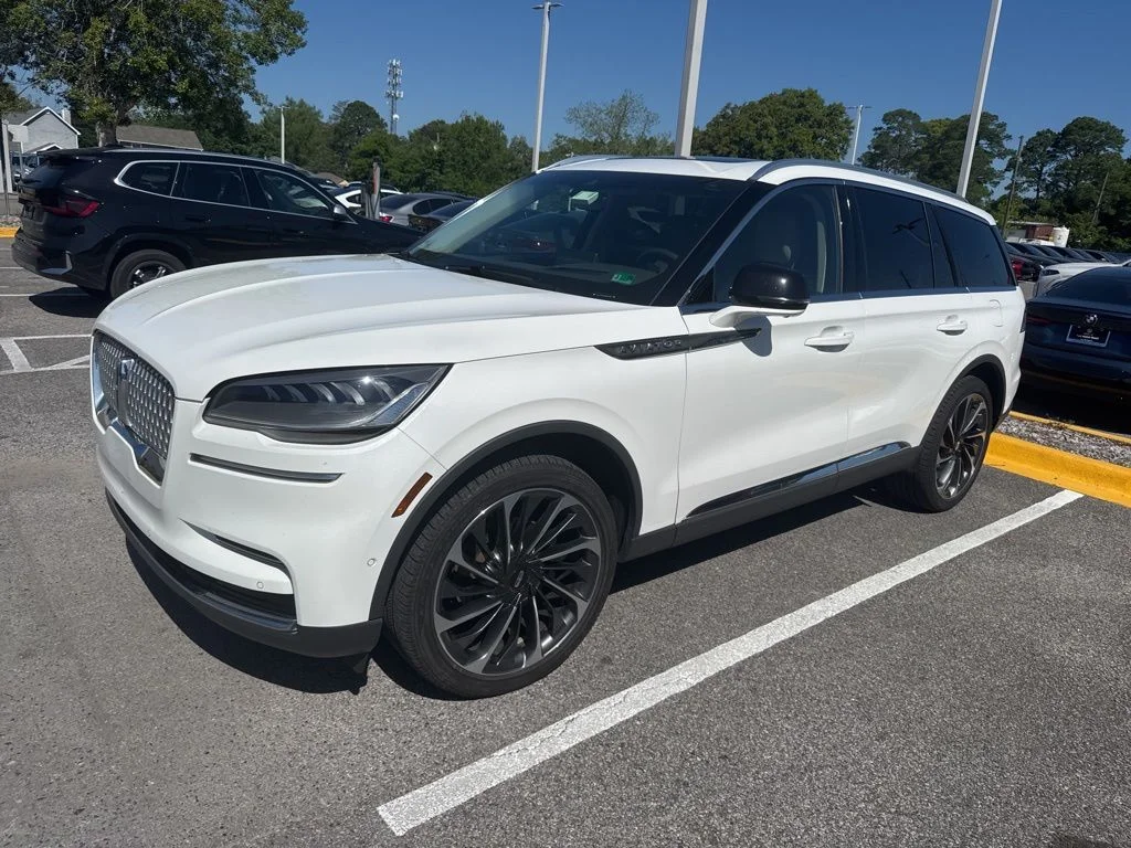 2023 Lincoln Aviator Reserve AWD's photo