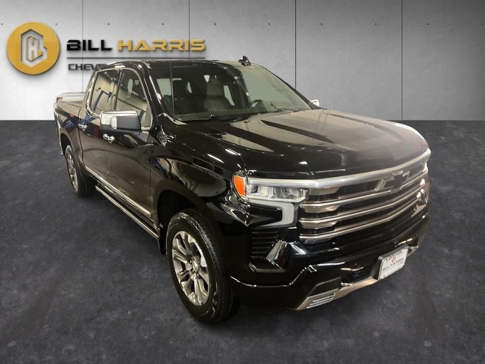 Used 2022 Black Chevrolet High Country image 9