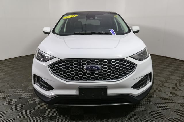 Used 2023 White Ford SEL image 4
